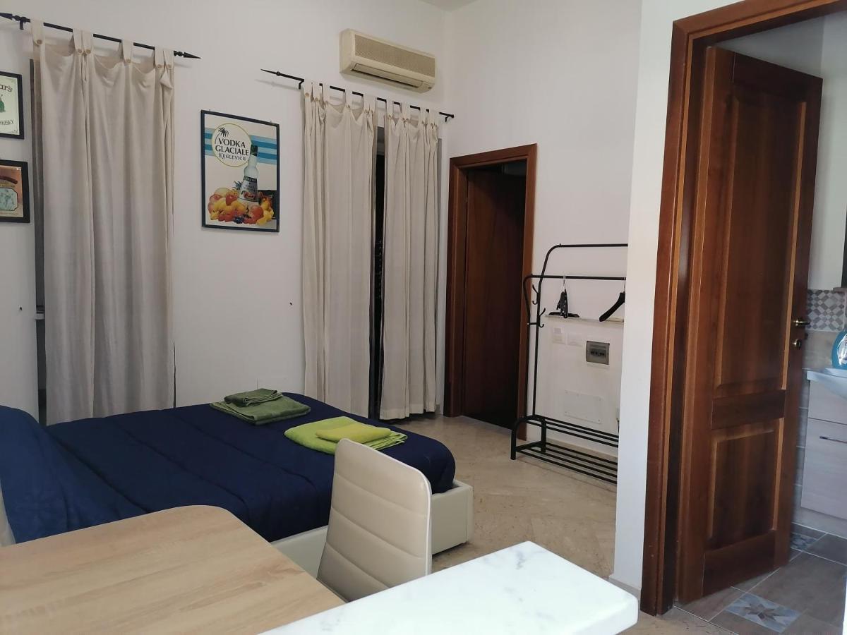 A Due Passi Appartament Hotel Palermo Luaran gambar
