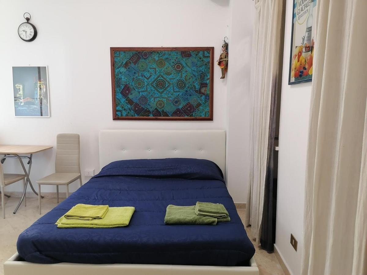 A Due Passi Appartament Hotel Palermo Luaran gambar